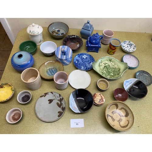 93 - Collection of miscellaneous china items - Section S9