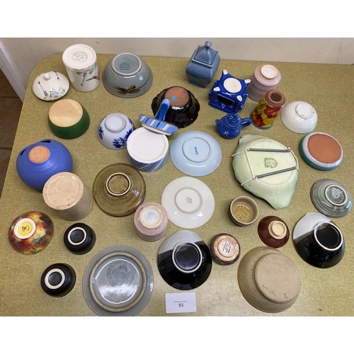 93 - Collection of miscellaneous china items - Section S9