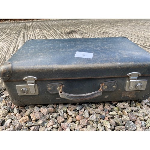 174 - 2 x Vintage suitcases Section S12