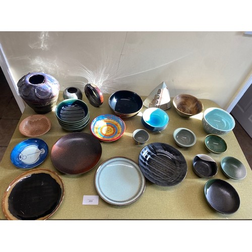 203 - Various ceramic items - Section S11