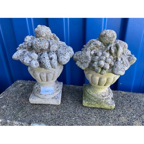 216 - Garden ornaments x 2 - Section OSC