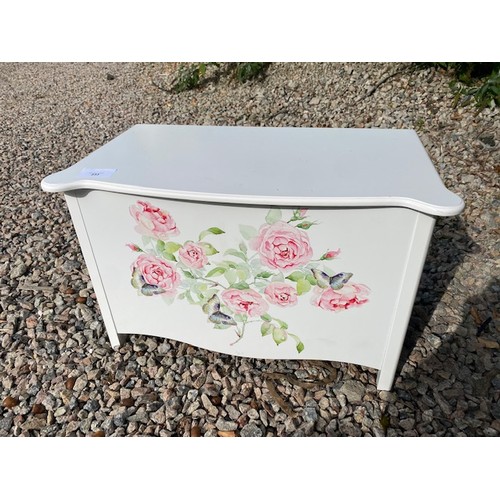 233 - Small rose patterned blanket box - Section S8