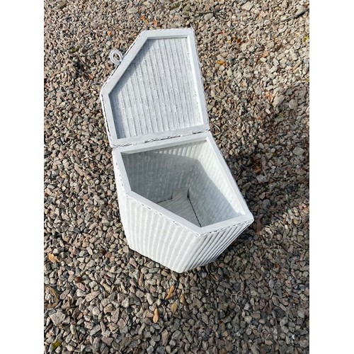 234 - Lloyd Loom Corner Wash basket - Section S2