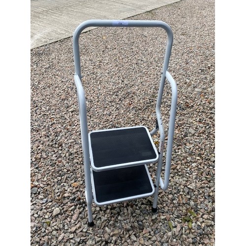 239 - Stepladder with handrail - Section BC