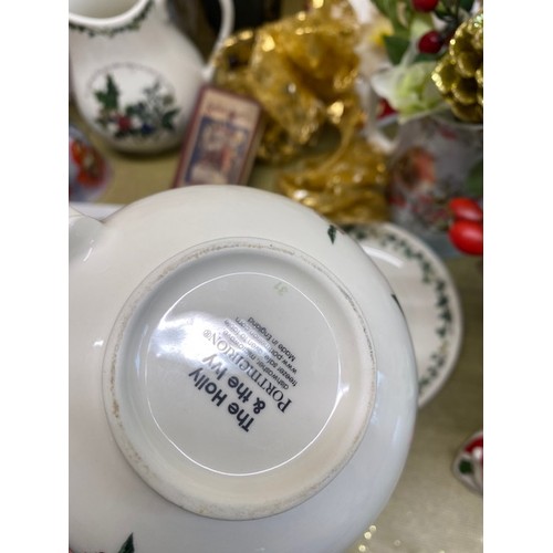 256 - Selection of Christmas decorations and tableware - Section S7