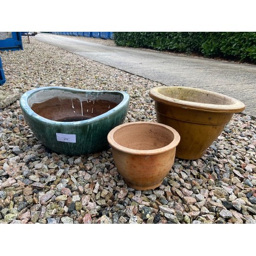 277 - 3 x Plant Pots - Section OSC