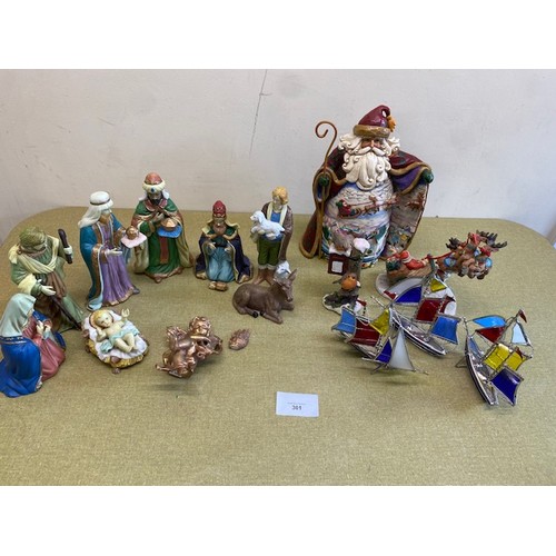 301 - Large selection of Christmas ornaments including nativity scene (some damaged) - Section S2