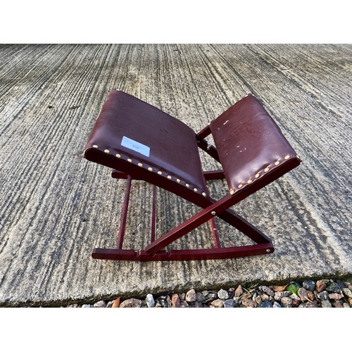 370 - Rocking Leather Footrest - Section S8