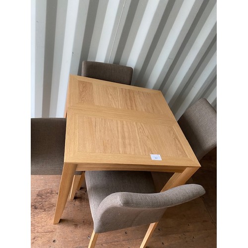 422 - Light Oak Extending table with 4 x Chairs - Section S11