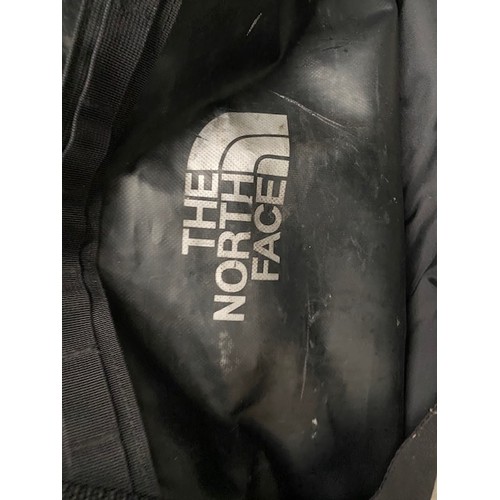 581 - North Face Xtra Large Suit Bag - Section S3