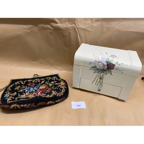 454 - Jewelry box and bag/purse - Section O4