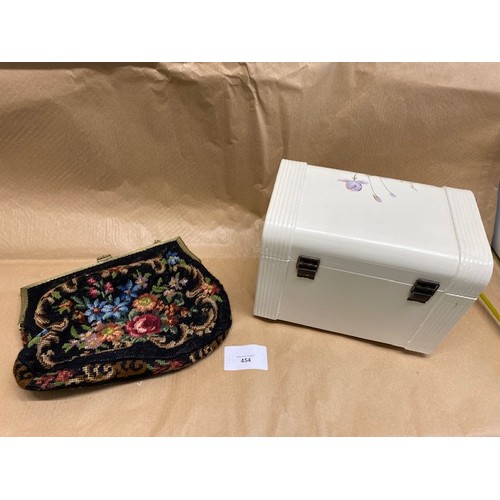 454 - Jewelry box and bag/purse - Section O4