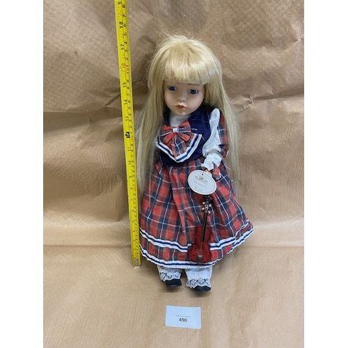 490 - Leonardo Collection china doll – Kim  - Section O5