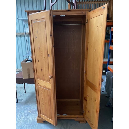 521 - Pine wardrobe - Section S5