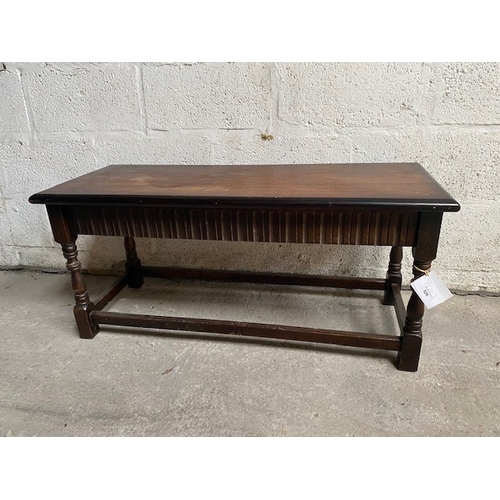 526 - Small Oak Coffee Table - Section S10