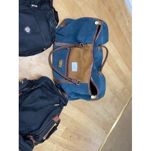 567 - 3 x Travel Bags - Section S3