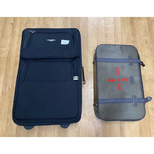 569 - Suitcase & Travel bag - Section S3