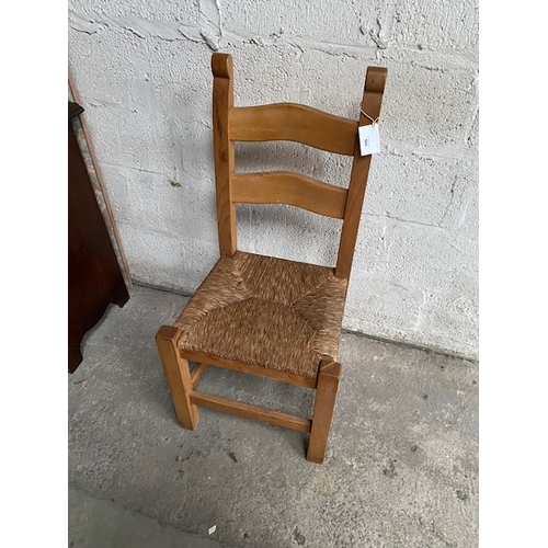 584 - Chair - Section S4