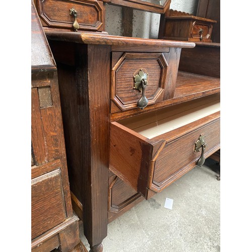 86 - Antique Oak Barley Twist Dressing table with swivel mirror - Viewing Section S6