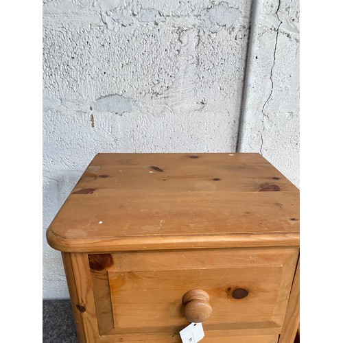 91 - Solid Pine small bedside chest with 3 drawers - Viewing Section S5