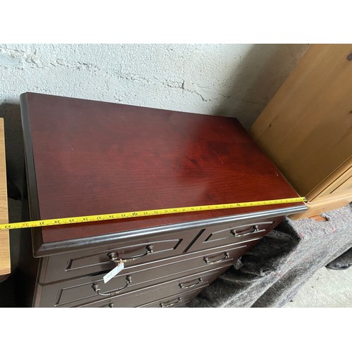 92 - Mahogany Chest with 5 drawers (the top drawer is partitioned into two) - Viewing Section S5