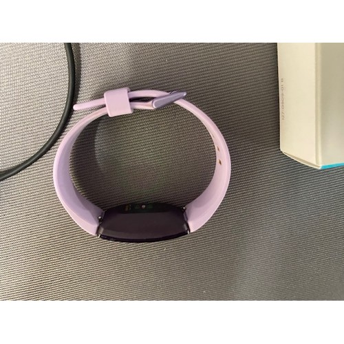 222 - Fitbit Inspire HR - Very litte use (purple) with original box - Viewing Section O1