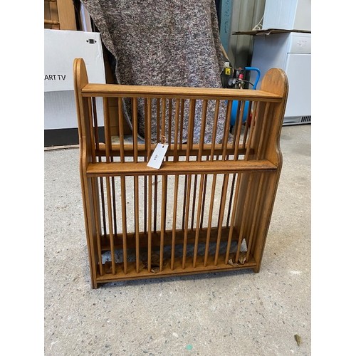 204 - Plate Rack - 64 x 53 x 24 cm approx - Viewing Section S12