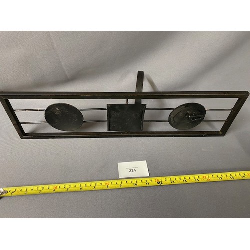 234 - Metal Wall Plant Holder - Viewing Section O8