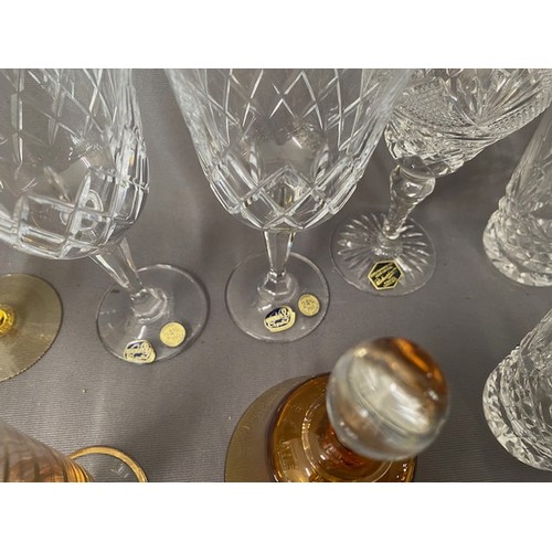 386 - Collection of various glass items including: A Vintage set of Amber Yellow Twisted Glasses Various C... 