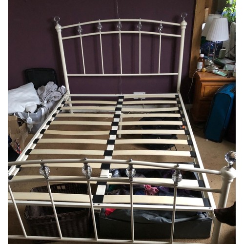 826 - 4.6ft bed