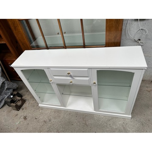 665 - White Sideboard with glass shelves - Viewing Section: S2