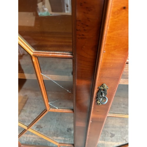 50 - Glass lockable display cabinet - Small Crack on glass - Viewing section: S5