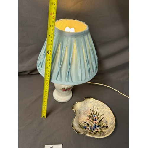 1 - Decorative ceramic bowl and Table lamp (Tested & Working) - Viewing section: O2