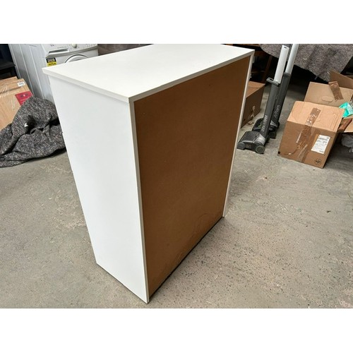 54 - White chest of drawers - Viewing section: S10