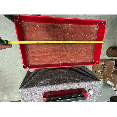 65 - 1 x Red tool trolly - Viewing section: S6