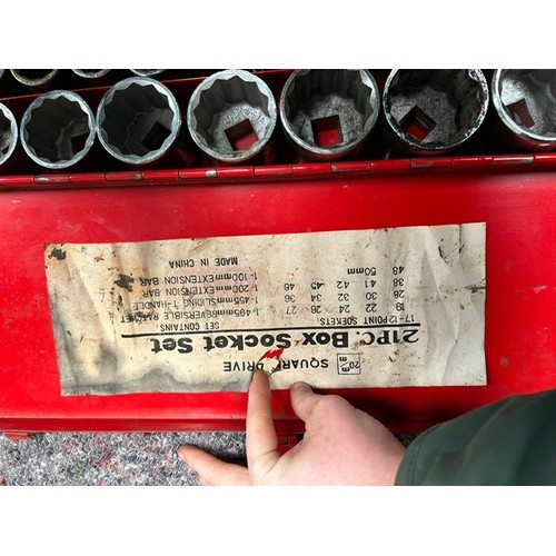 66 - Socket set x 2 - Viewing section: S4