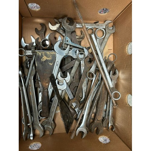 77 - Selection of assorted spanners - Viewing section: S3