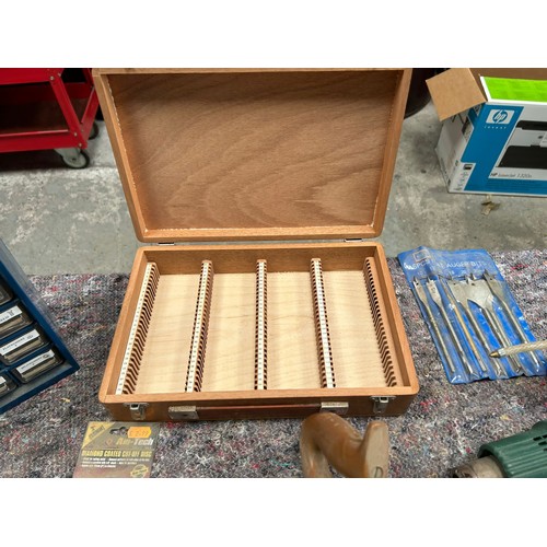 182 - Draper Nut & Bolt Organizer, Bosh Heat gun & Misc Tools - Viewing section: S3