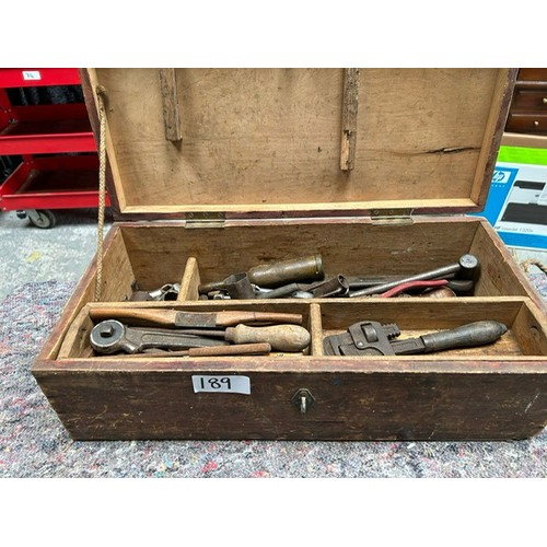 189 - Wooden Chest full of tools - Viewing section: S3