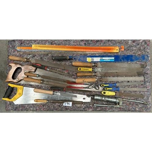 196 - Box of Various Hand Screws + Files - Viewing section: S11