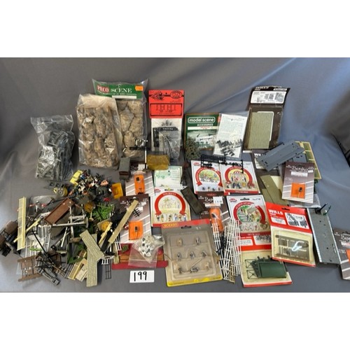 199 - Large Selection of Model Railway Accessories (Some New) - Viewing section: O17