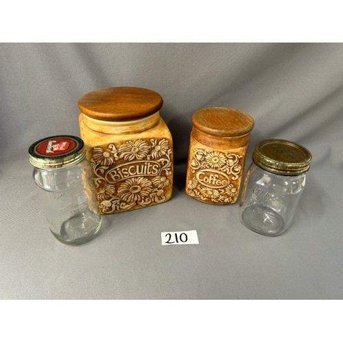 210 - 1970s Quantock Pottery Storage Jars/Kilnar Jars - Viewing section: O17