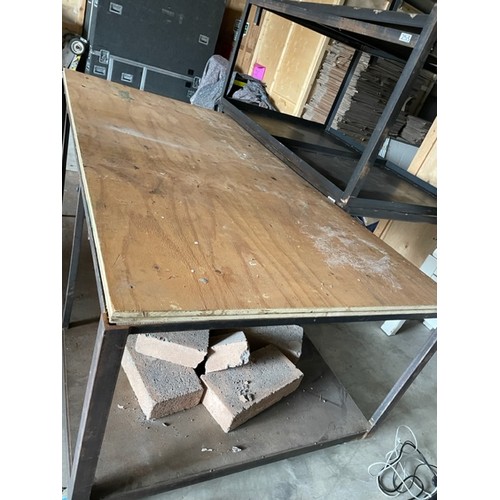 256 - Large Wood top Workbench  - Viewing section: Building (if you wish to view this item, please let us ... 