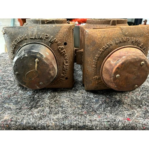 279 - Pair of Vintage Railway Lamps - Viewing section: O23 (2)