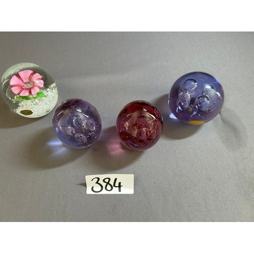 384 - 4 X Coloured Glass Paper Weights - Viewing section: O1(4)