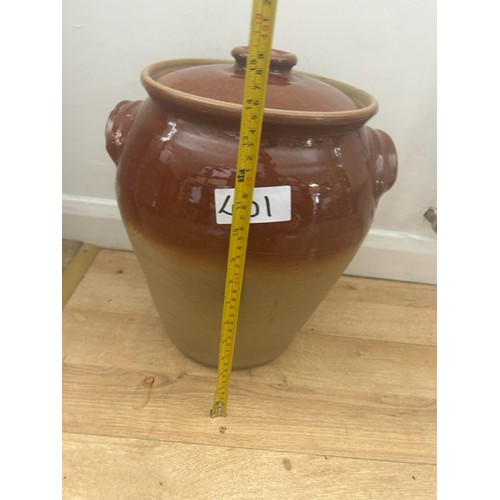 401 - Large Maison Salting Jar - Viewing section: O23