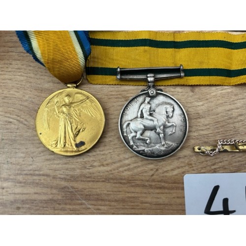 411 - A Pair of WW1 Medals & D-Day Paperweight  - Viewing section: O1