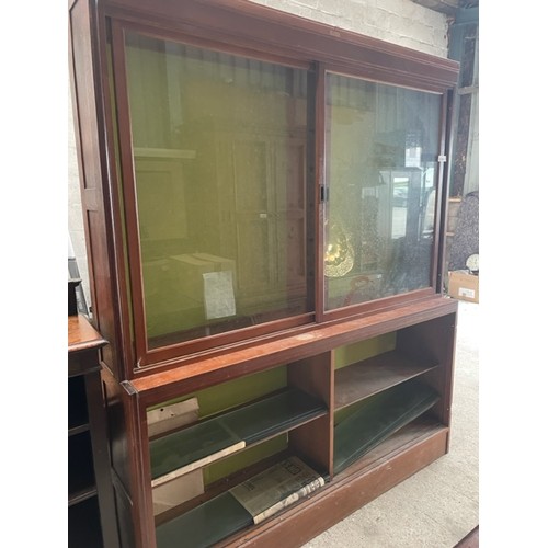 466 - Mid century shop display cabinet  - Viewing section: S8