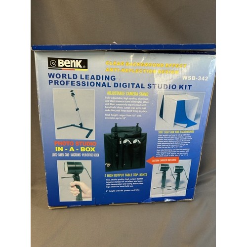 513 - Benk Professional, Digital Studio Kit  - Viewing section: O26