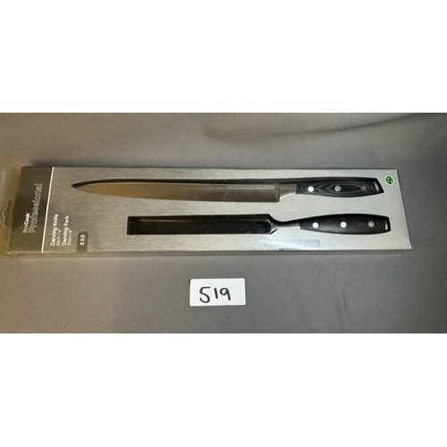 519 - Carving knife and fork set - as new / unopened  - Viewing section: O22 (unable to ship this item)